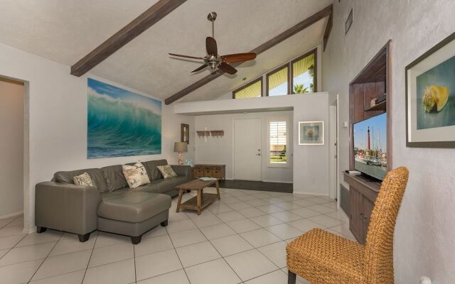 4604K - Beachside Splendor