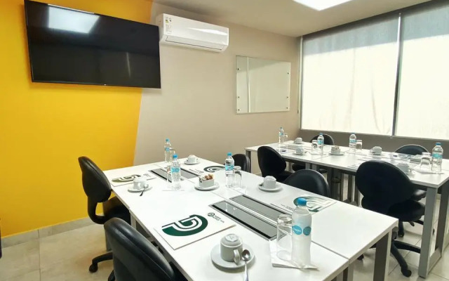 Hotel Puerto Pacifico Guayaquil Airport