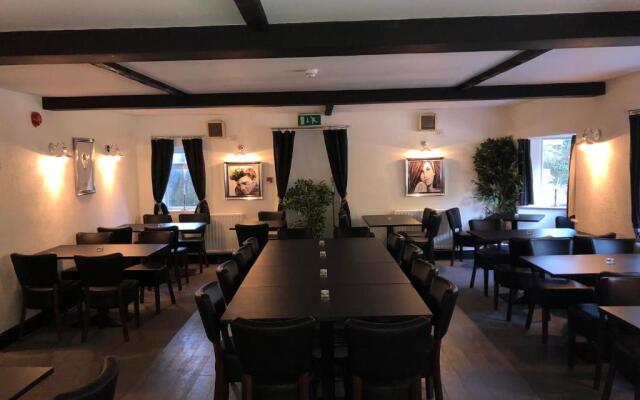 Old Hunters Lodge