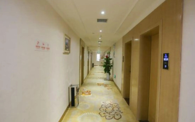 Hanlan Hotel