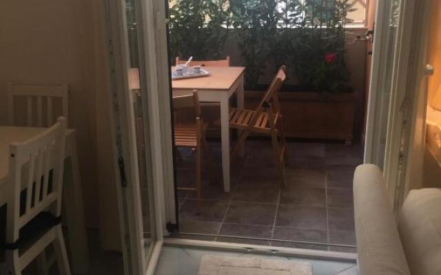 delizioso appartamento con terrazzetta