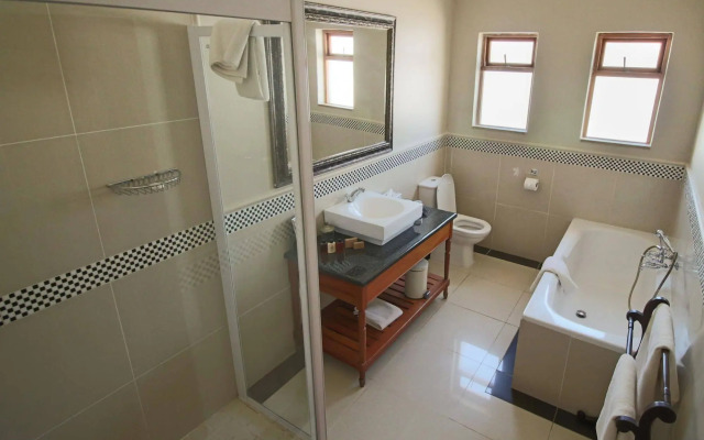 The Victorian 1906 Hotel