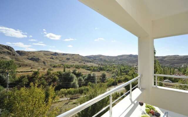 Baskent Demiralan Hotel