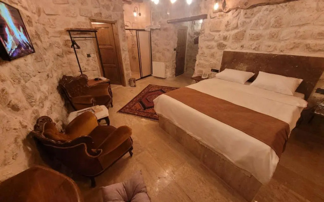 La Di̇as Cave Cappadoci̇a