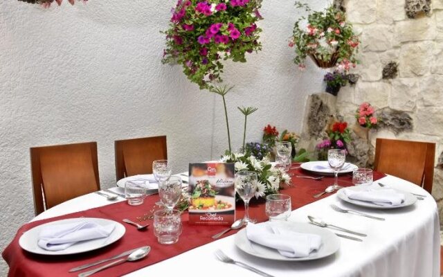CM House - Hotel Moreno