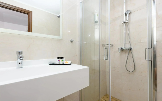 Aethria Hotel