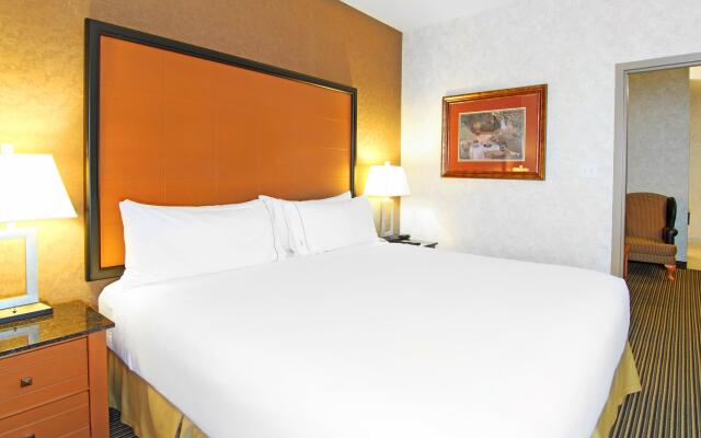 Holiday Inn Express Hotel & Suites Calgary S-Macleod Trail S, an IHG Hotel