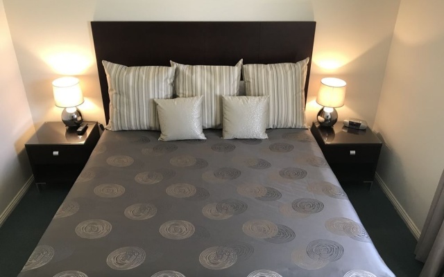 Sportsmans Motor Inn – Guest Rooms – Barooga