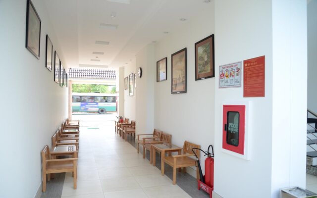 Hung Long Hotel