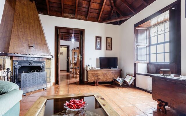 Casa Rural Tomasín by Isla Bonita