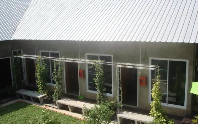 Zan Pla Nade Guesthouse ซัน พลา นาด เกสท์เฮาส์