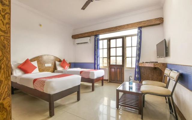 OYO 10885 Hotel Keerthana International