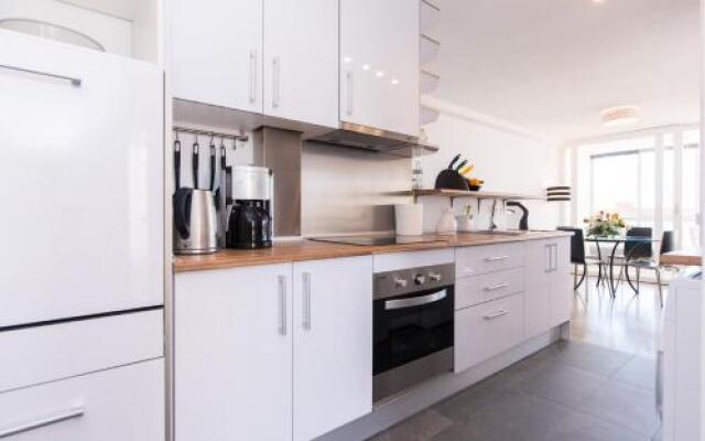 Two-Bedroom Apartment Diosa Tanit