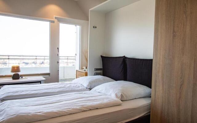 Metro-335-mit-Traumblick-ueber-die-Insel