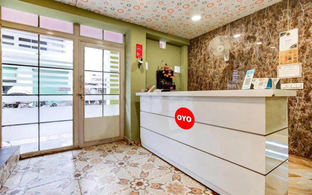 OYO Flagship 70340 Hotel Colour