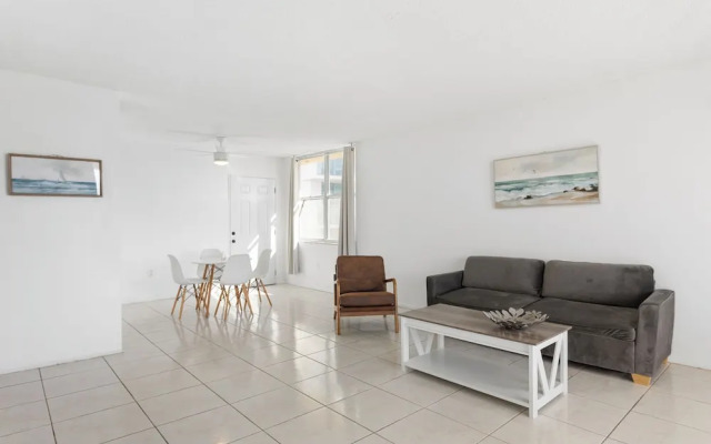 Bay Harbor Sunset Apt 5C