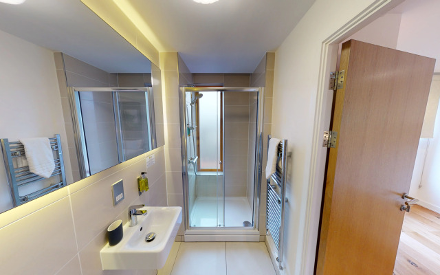 Quay Apartments Manchester