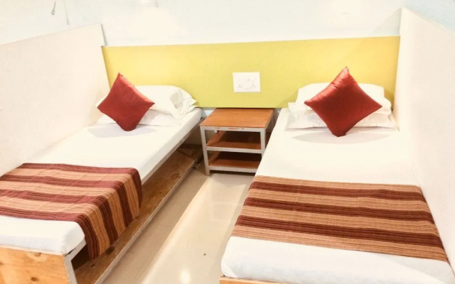 Hotel Shubham Vile Parle