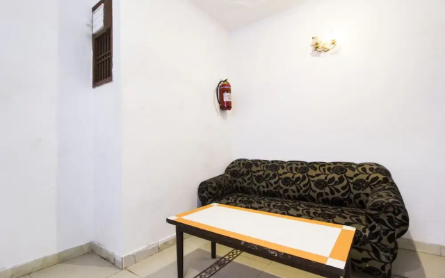 FabExpress Lotus Inn