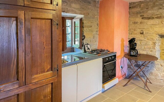 Beautiful Home in San Giustino With 4 Bedrooms, Wifi and Outdoor Swimming Pool