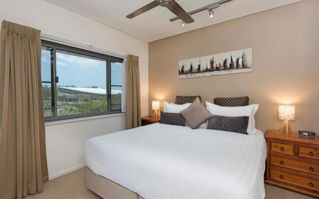 Saltwater Suites - 1,2 & 3 Bed Waterfront Apartments