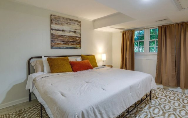 Near Hospitals: Convenient Atlanta Vacation Rental