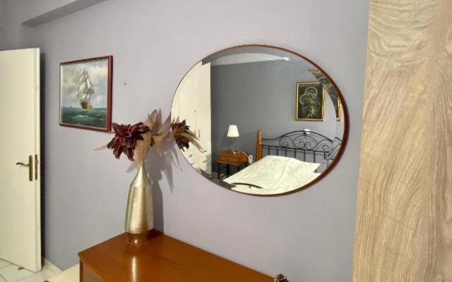 Vivian’s apartment