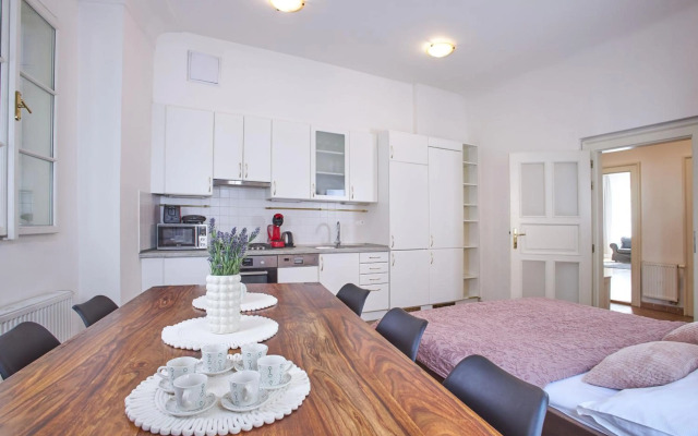 Charles Bridge Apartments