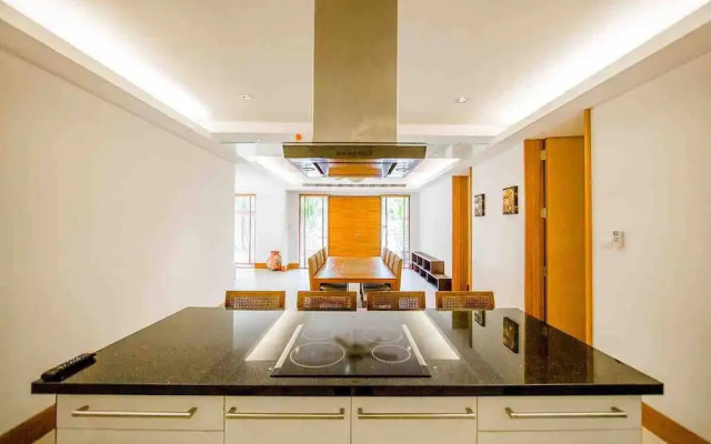 Beachfront 3br Luxe Plunge Pool On Naithon Beach