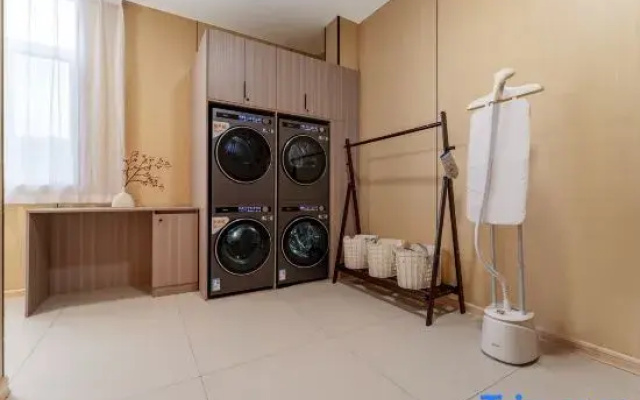 Lizi Elegant Hotel