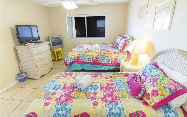 Hibiscus 303B - Two Bedroom Condo