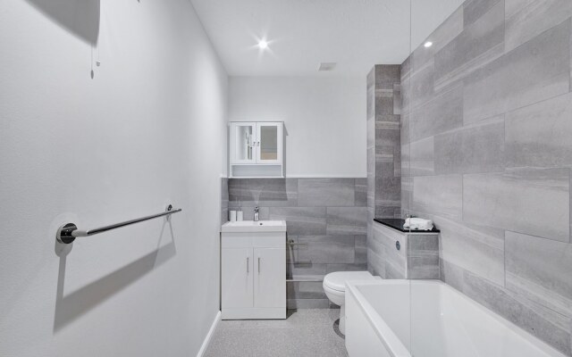 Karah Suites - The Galleria
