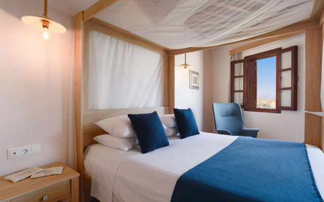Thea Villas & Suite