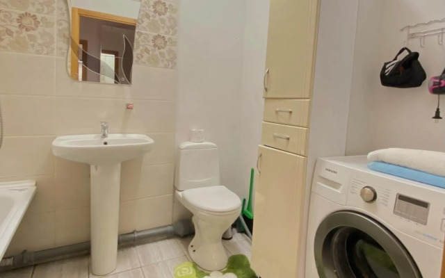 Апартаменты на улице Бакинских Комиссаров 101