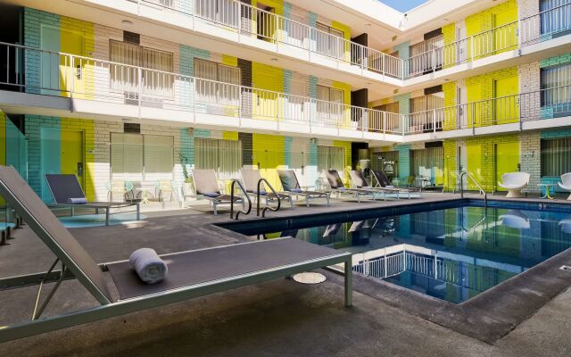 The Hollywood Franklin Hotel near Universal Studios