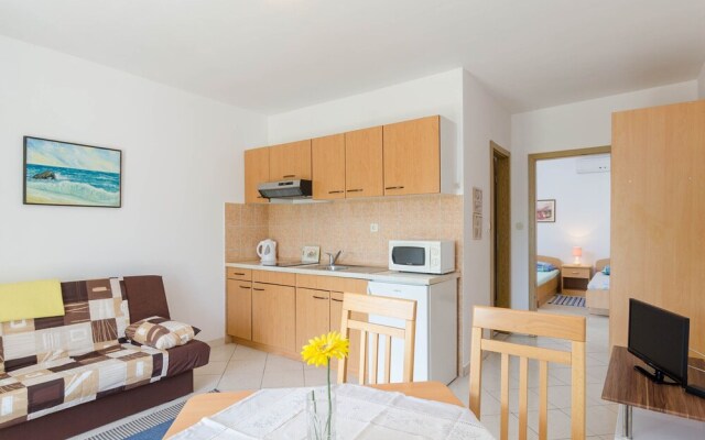 Holiday apartment Adriatic Sea at 80m.