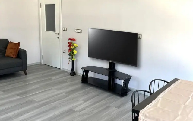 Tsira Suite