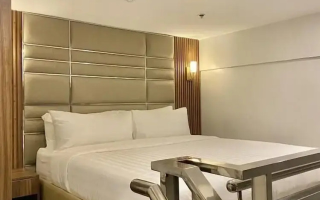 El Vistra Hotel Angeles