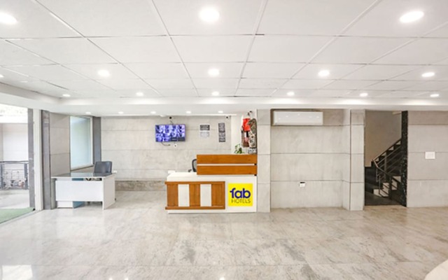 FabHotel Aerosky