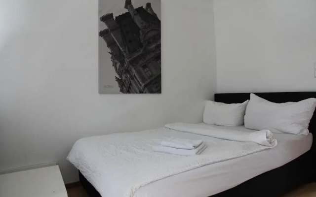 Apartment Caplex
