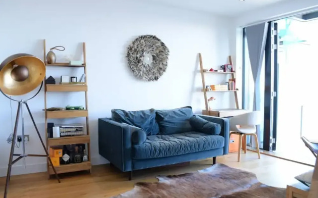 Modern 1 Bedroom Near Shoreditch With Balcony
