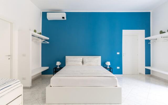 White Blue Apartment at Sanit by Wonderful Italy