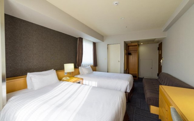 SureStay Plus Hotel by Best Western Shin-Osaka