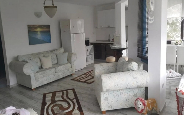 BO095 by Villaofsummer