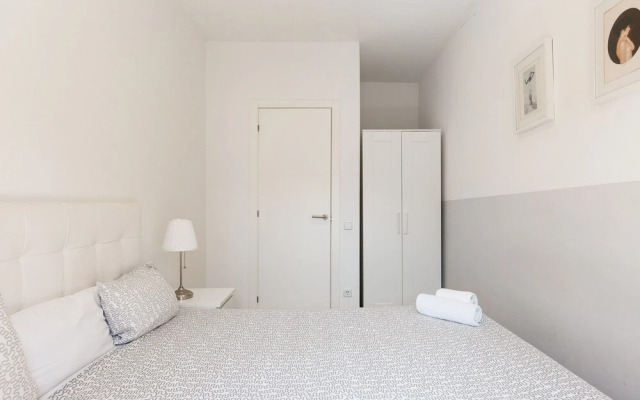 Stay U-nique Apartments Urgell