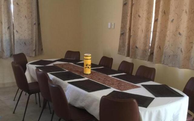 Caretakers Cottage Budget Accommodation