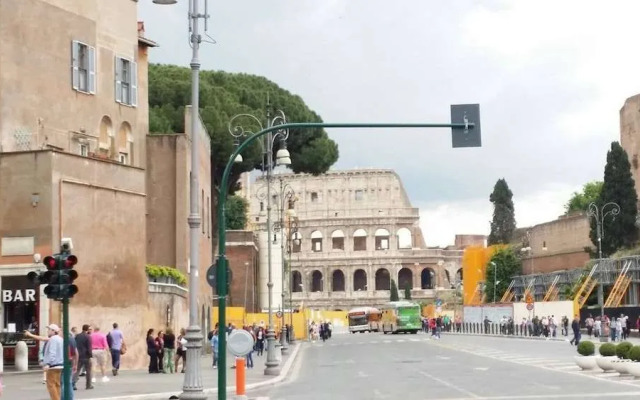 Super Big History Luxury At Colosseum