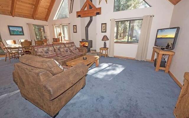 1870 Bella Coola Drive 3 Bedroom Cabin by RedAwning