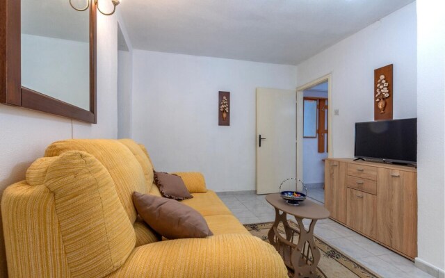 Amazing Home in Sucuraj With Wifi and 1 Bedrooms