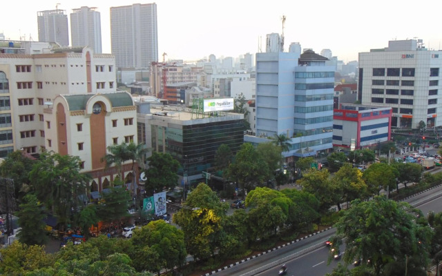 MaxOneHotels.com at Kramat